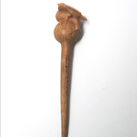Hand carved wood bird hair thing stick handmade - Picture 4 of 7